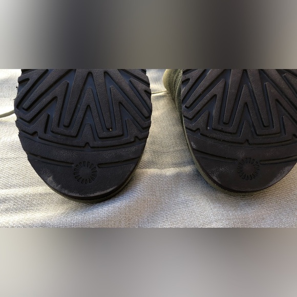 UGG Neumel Lace Up Chukka Boots with Plush Lining Leather Suede Men’s 12 - Picture 15 of 16